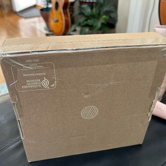 VEGAMOUR GRO Foundation Kit - Picture 3 of 12